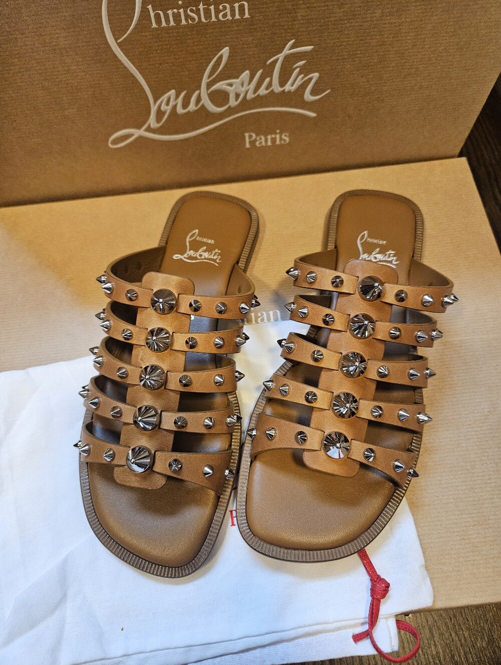 $945 Christian Louboutin CHARJA Spiked Flat Leather Sandals Slides Size 37.5 - Picture 2 of 9